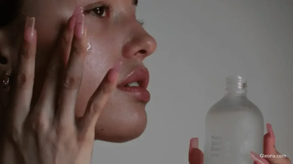 Moisturize Lock in Hydration and Support Skin Barrier